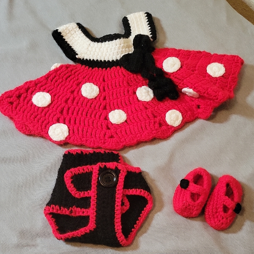 Adorable Red and Black Hand Crochet Minnie Mouse Baby Dress Set Size 0-3